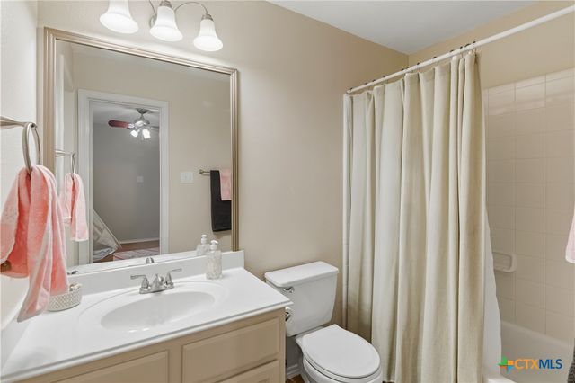 113 Las Brisas Boulevard, Seguin, TX 78155