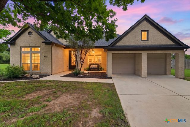 113 Las Brisas Boulevard, Seguin, TX 78155