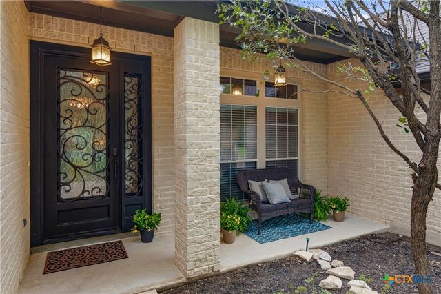 113 Las Brisas Boulevard, Seguin, TX 78155
