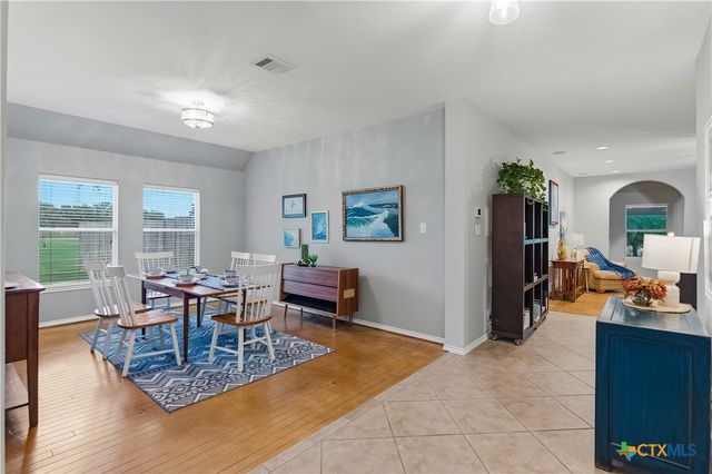 113 Las Brisas Boulevard, Seguin, TX 78155