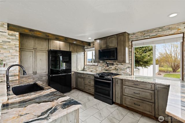 341 Robinson Canyon Road, Ellensburg, WA 98926