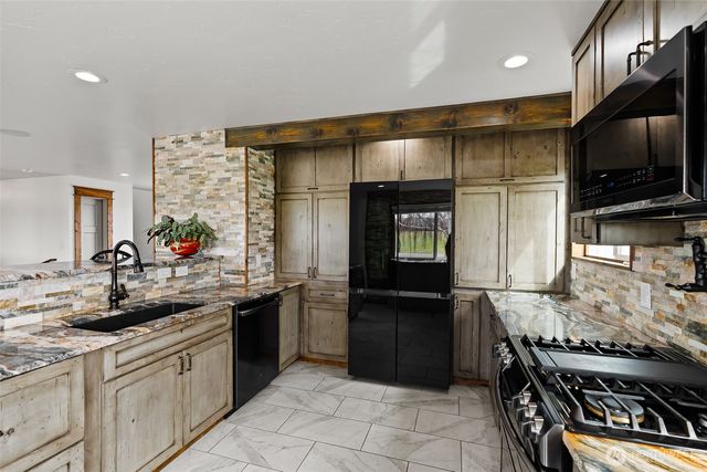 341 Robinson Canyon Road, Ellensburg, WA 98926