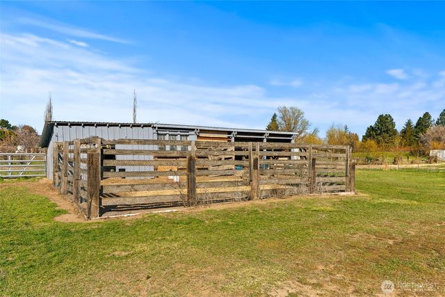 341 Robinson Canyon Road, Ellensburg, WA 98926