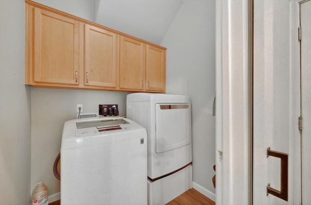 303 Esplanade Cir, Folsom, CA 95630