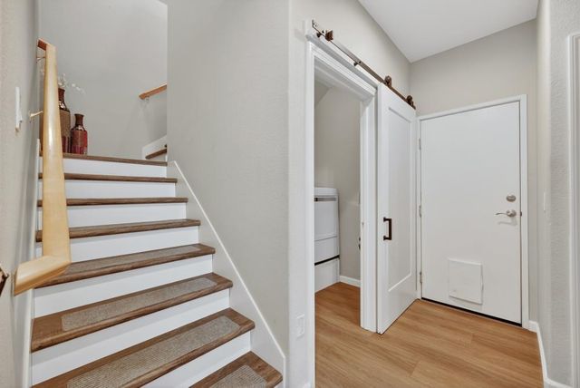 303 Esplanade Cir, Folsom, CA 95630