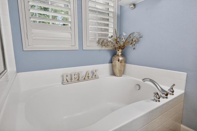 303 Esplanade Cir, Folsom, CA 95630