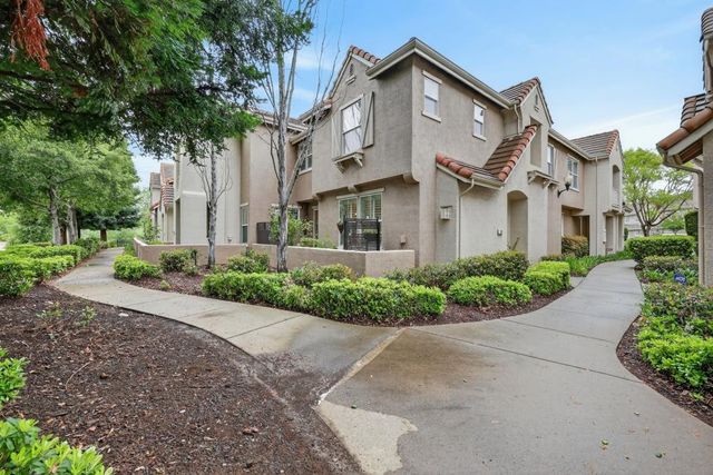 303 Esplanade Cir, Folsom, CA 95630