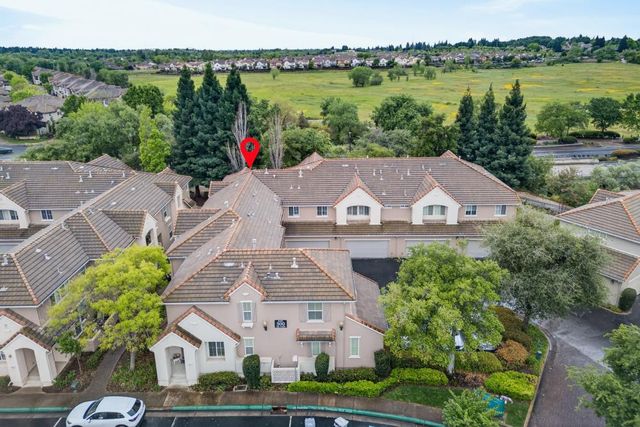 303 Esplanade Cir, Folsom, CA 95630