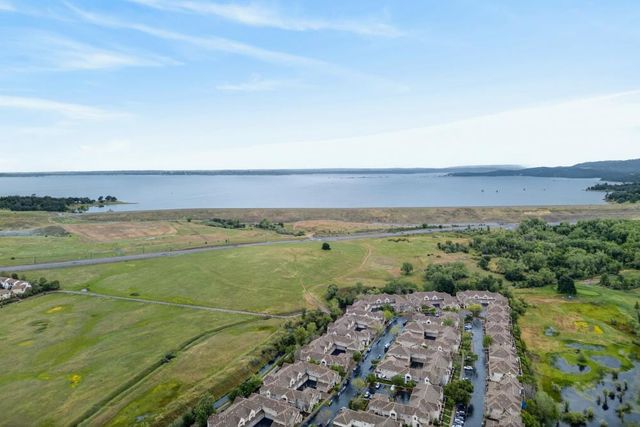 303 Esplanade Cir, Folsom, CA 95630