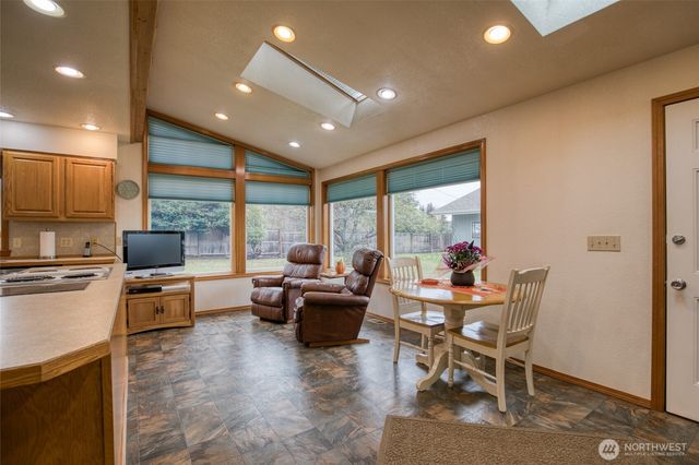 416 N 1st Street, Montesano, WA 98563