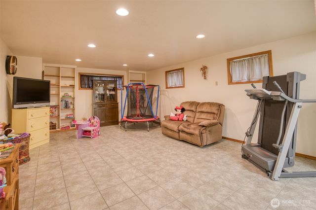 416 N 1st Street, Montesano, WA 98563