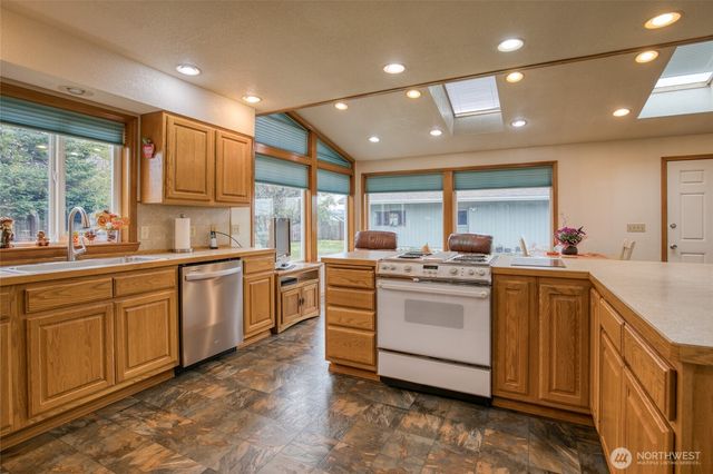 416 N 1st Street, Montesano, WA 98563