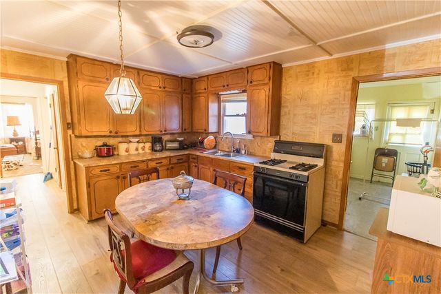 708 S 32nd Street, Temple, TX 76501