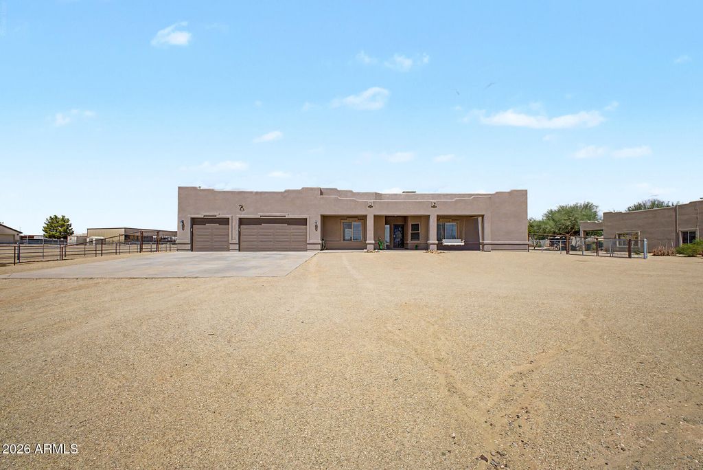 21316 W GALVIN Street, Wittmann, AZ 85361 — exterior