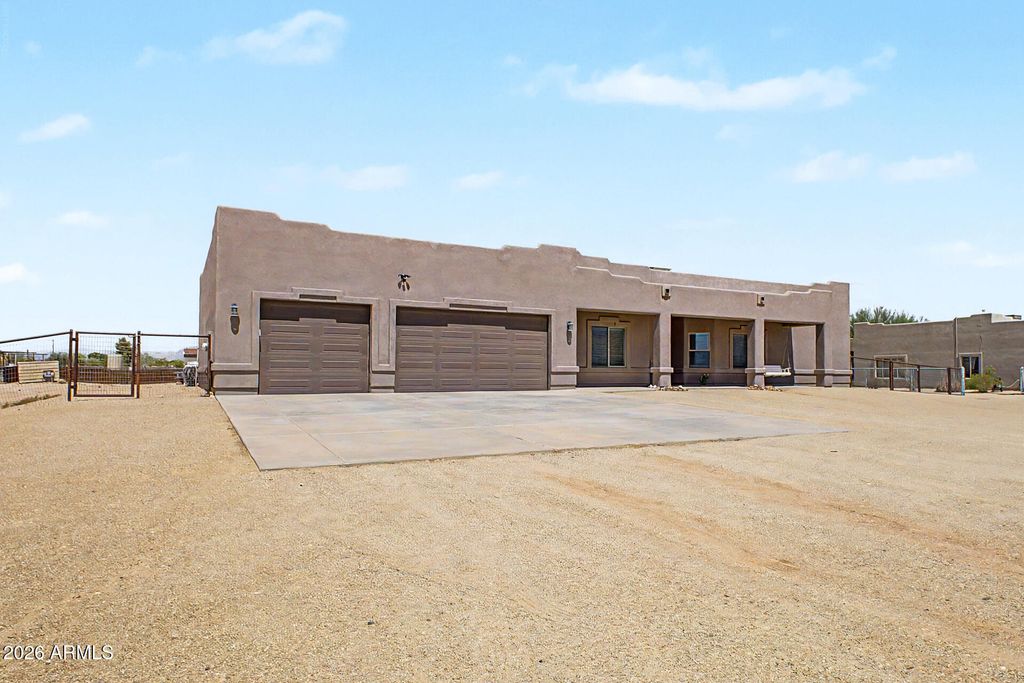 21316 W GALVIN Street, Wittmann, AZ 85361 — photo 4