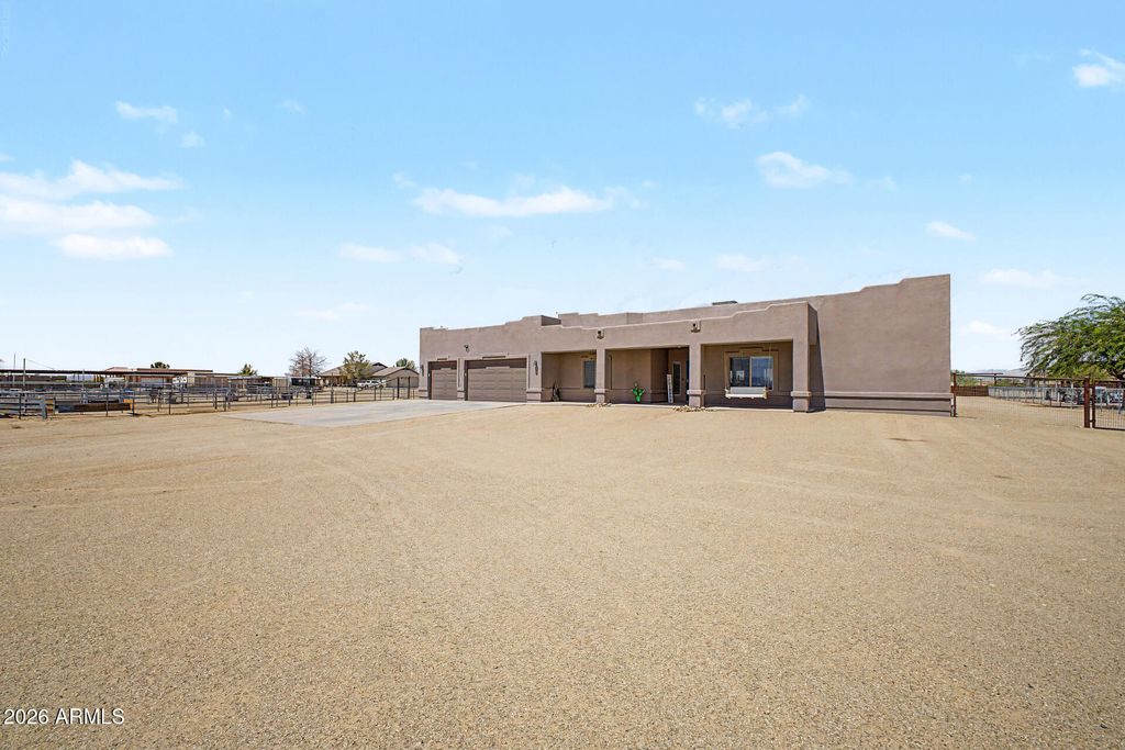 21316 W GALVIN Street, Wittmann, AZ 85361 — photo 5