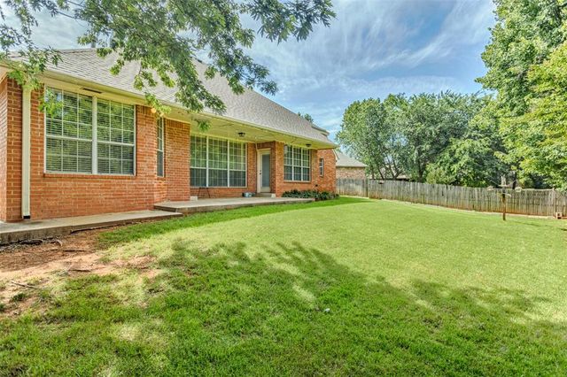 2917 Cedarbend Court, Edmond, OK 73003