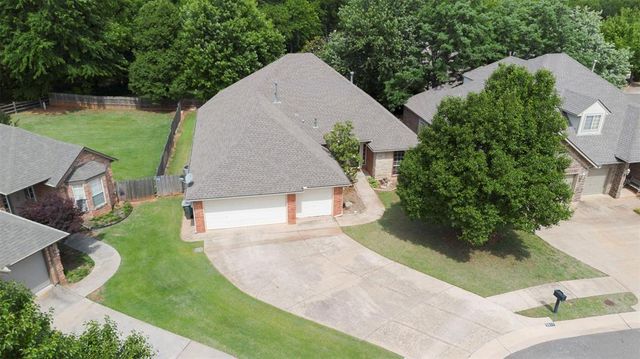 2917 Cedarbend Court, Edmond, OK 73003