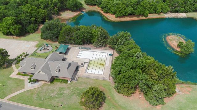 2917 Cedarbend Court, Edmond, OK 73003