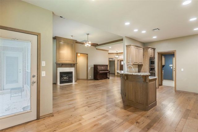 2917 Cedarbend Court, Edmond, OK 73003