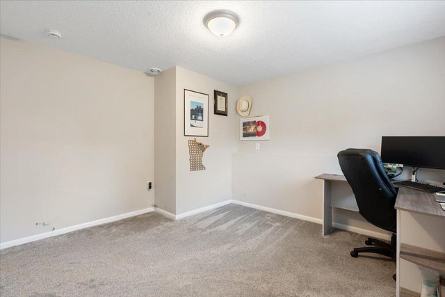 10250 99th Avenue N, Maple Grove, MN 55369