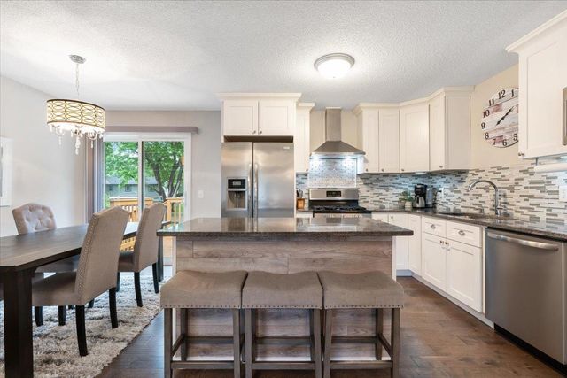 10250 99th Avenue N, Maple Grove, MN 55369