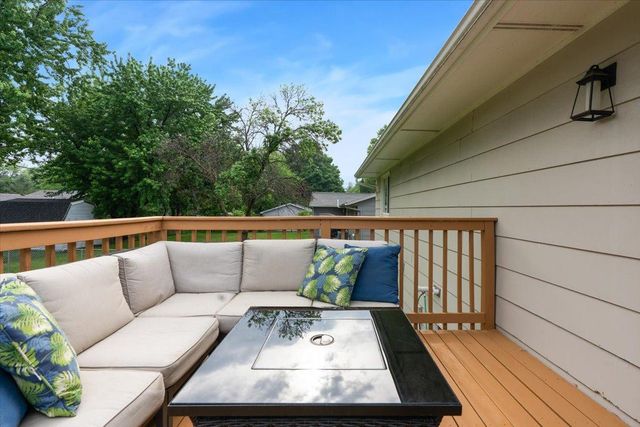 10250 99th Avenue N, Maple Grove, MN 55369