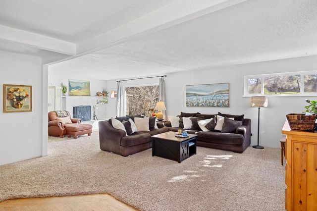 4310 Hussey Dr, Carmichael, CA 95608