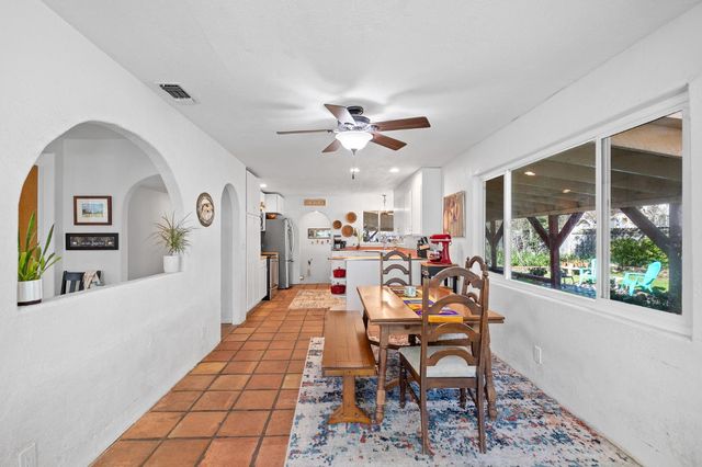 4310 Hussey Dr, Carmichael, CA 95608