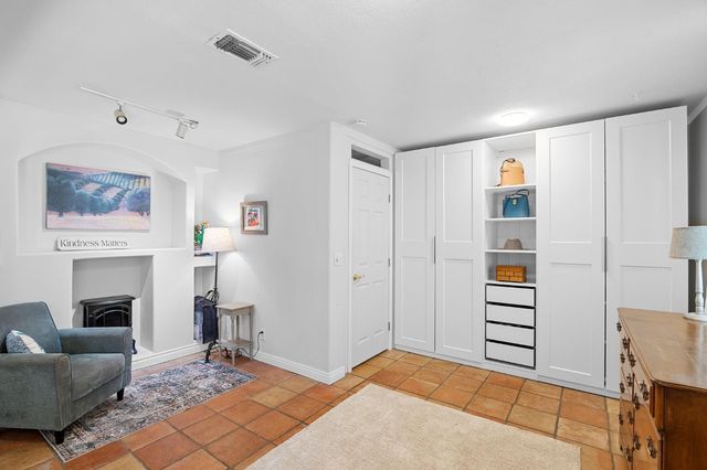 4310 Hussey Dr, Carmichael, CA 95608