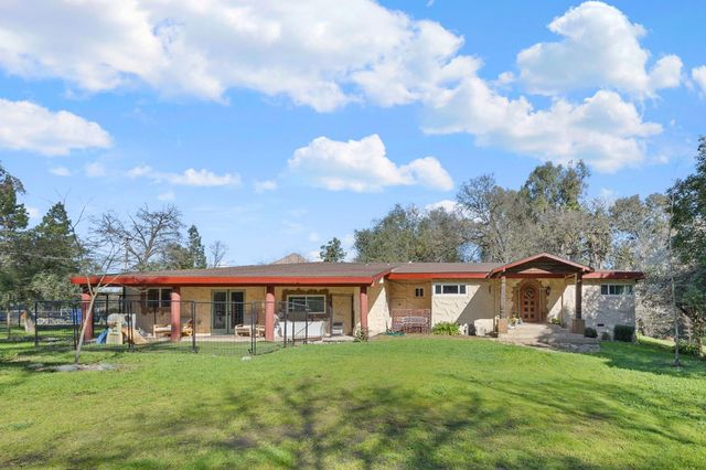 4310 Hussey Dr, Carmichael, CA 95608