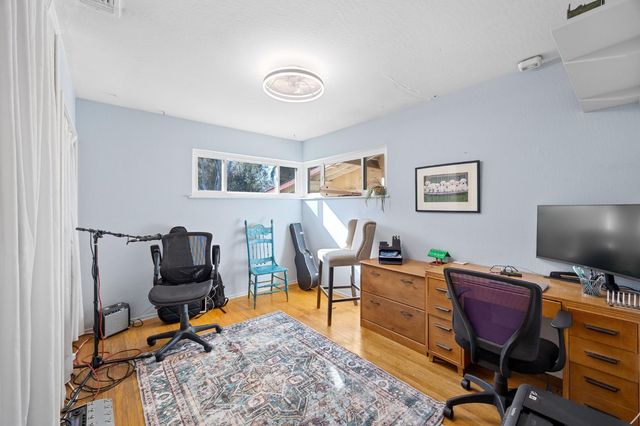 4310 Hussey Dr, Carmichael, CA 95608