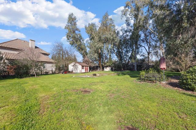 4310 Hussey Dr, Carmichael, CA 95608