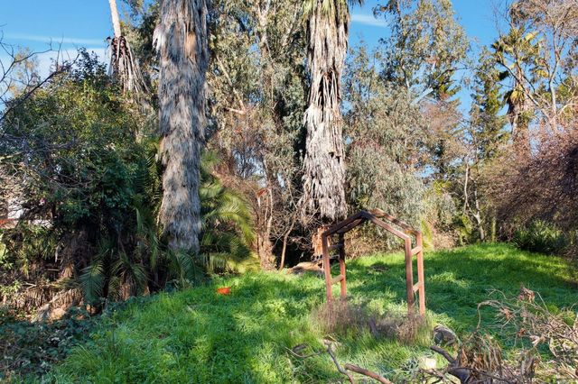 4310 Hussey Dr, Carmichael, CA 95608