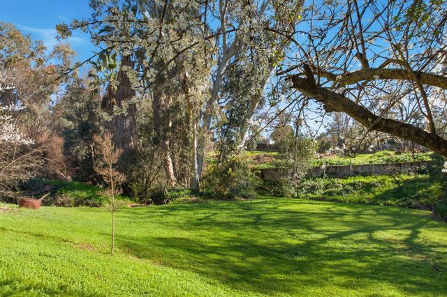 4310 Hussey Dr, Carmichael, CA 95608