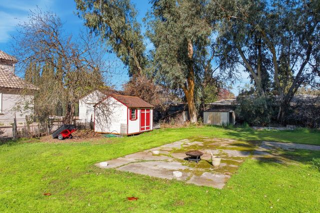 4310 Hussey Dr, Carmichael, CA 95608