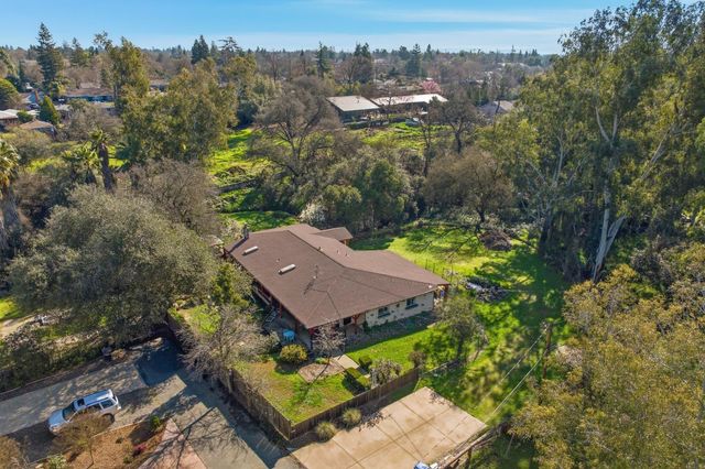 4310 Hussey Dr, Carmichael, CA 95608