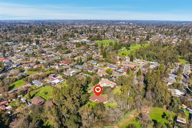 4310 Hussey Dr, Carmichael, CA 95608