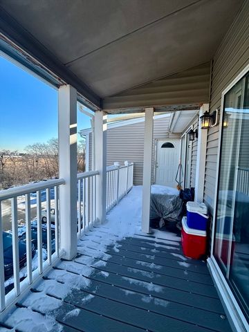 14 Leverett Ave 5, Boston, MA 02128