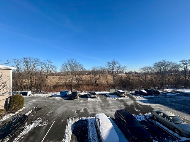 14 Leverett Ave 5, Boston, MA 02128