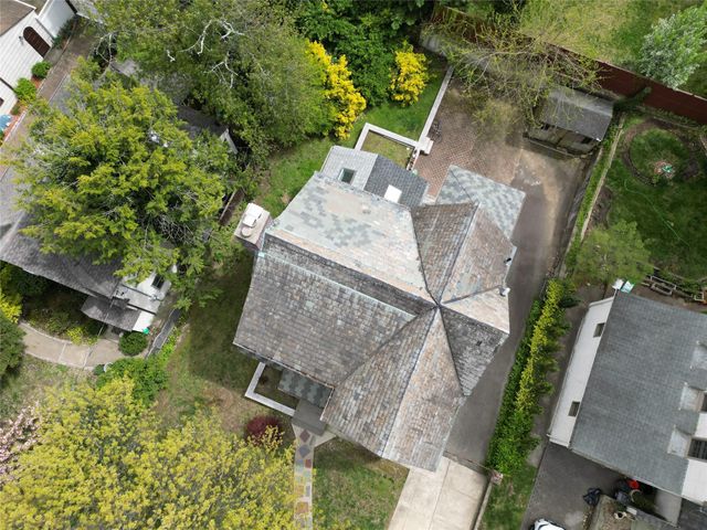356 Hollywood Avenue, Little Neck, NY 11363
