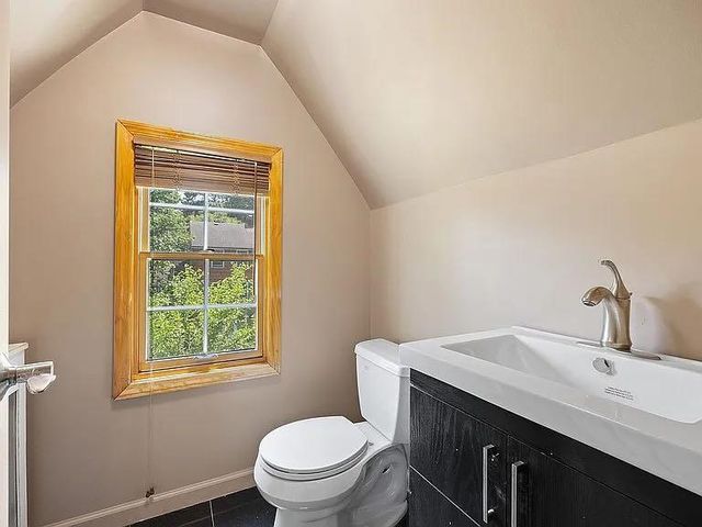 356 Hollywood Avenue, Little Neck, NY 11363