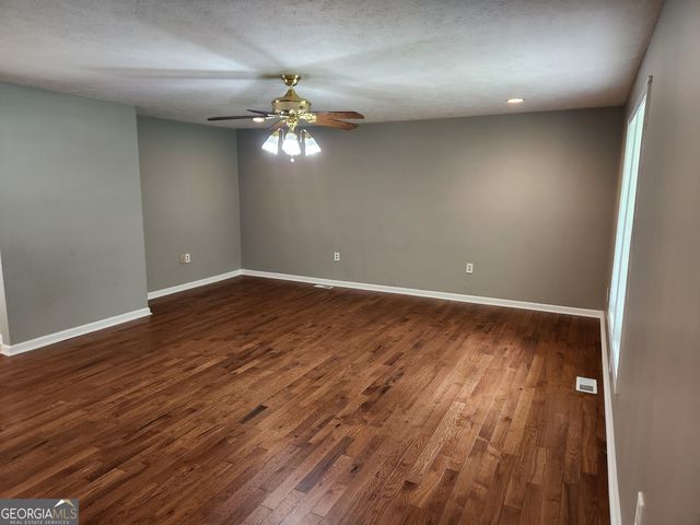 1077 Moran Lake Road NE, Rome, GA 30161