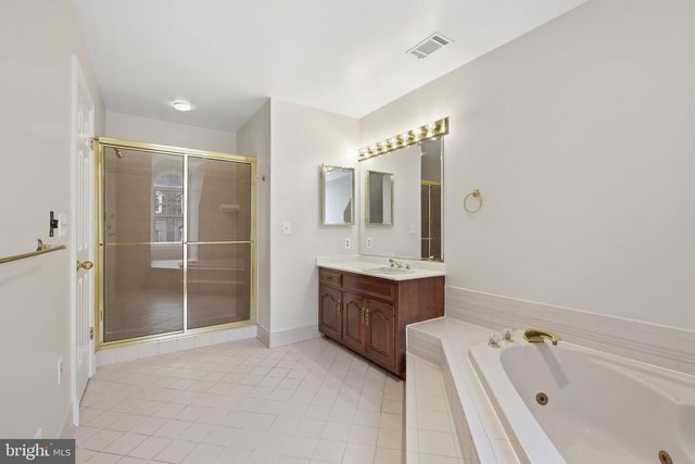 5900 SERENITY LN, Derwood, MD 20855
