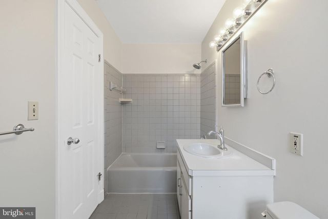 5900 SERENITY LN, Derwood, MD 20855