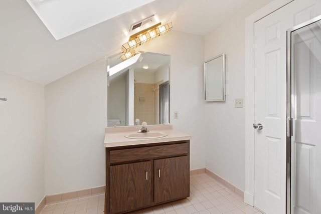5900 SERENITY LN, Derwood, MD 20855