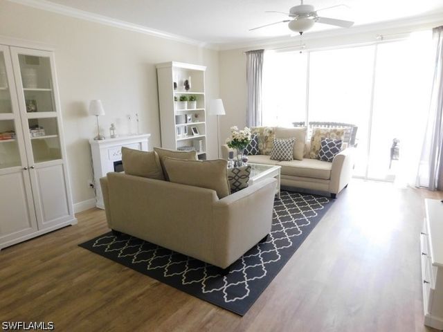 7655 Pebble Creek CIR 302, Naples, FL 34108