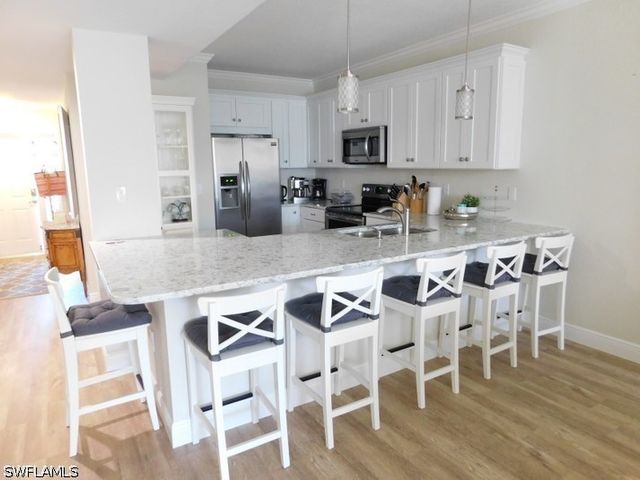 7655 Pebble Creek CIR 302, Naples, FL 34108