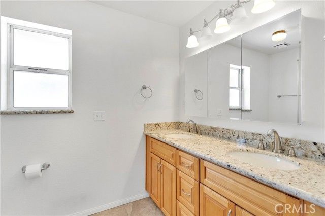 17814 Mesa Street, Hesperia, CA 92345