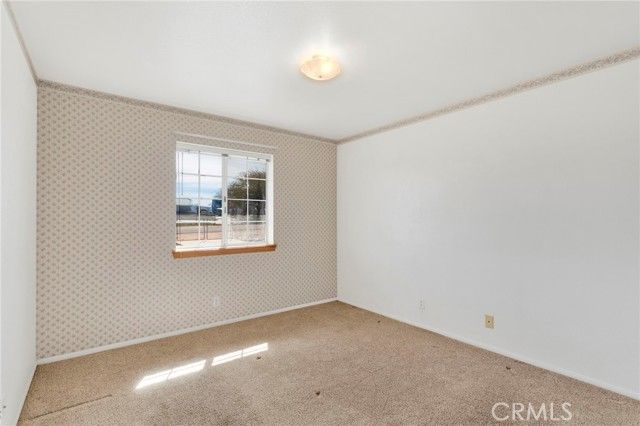 17814 Mesa Street, Hesperia, CA 92345
